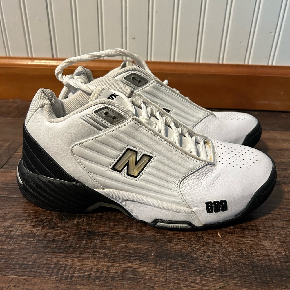 Womens New Balance Basketball Shoes Size 9 1/2